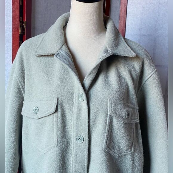 Rachel Zoe Light Sage Green Button Down Collared Fleece Teddy (Size: 1X) - Picture 8 of 9